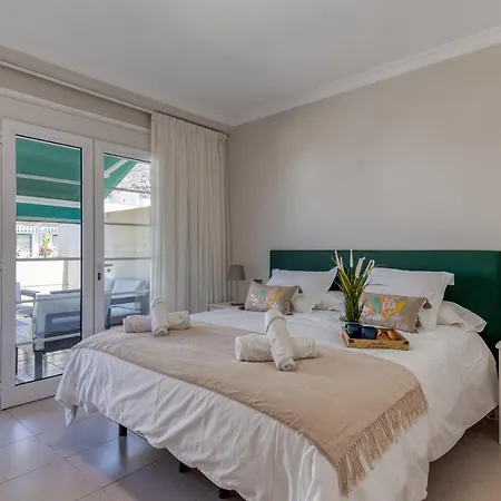 Amarre Moon Apartment